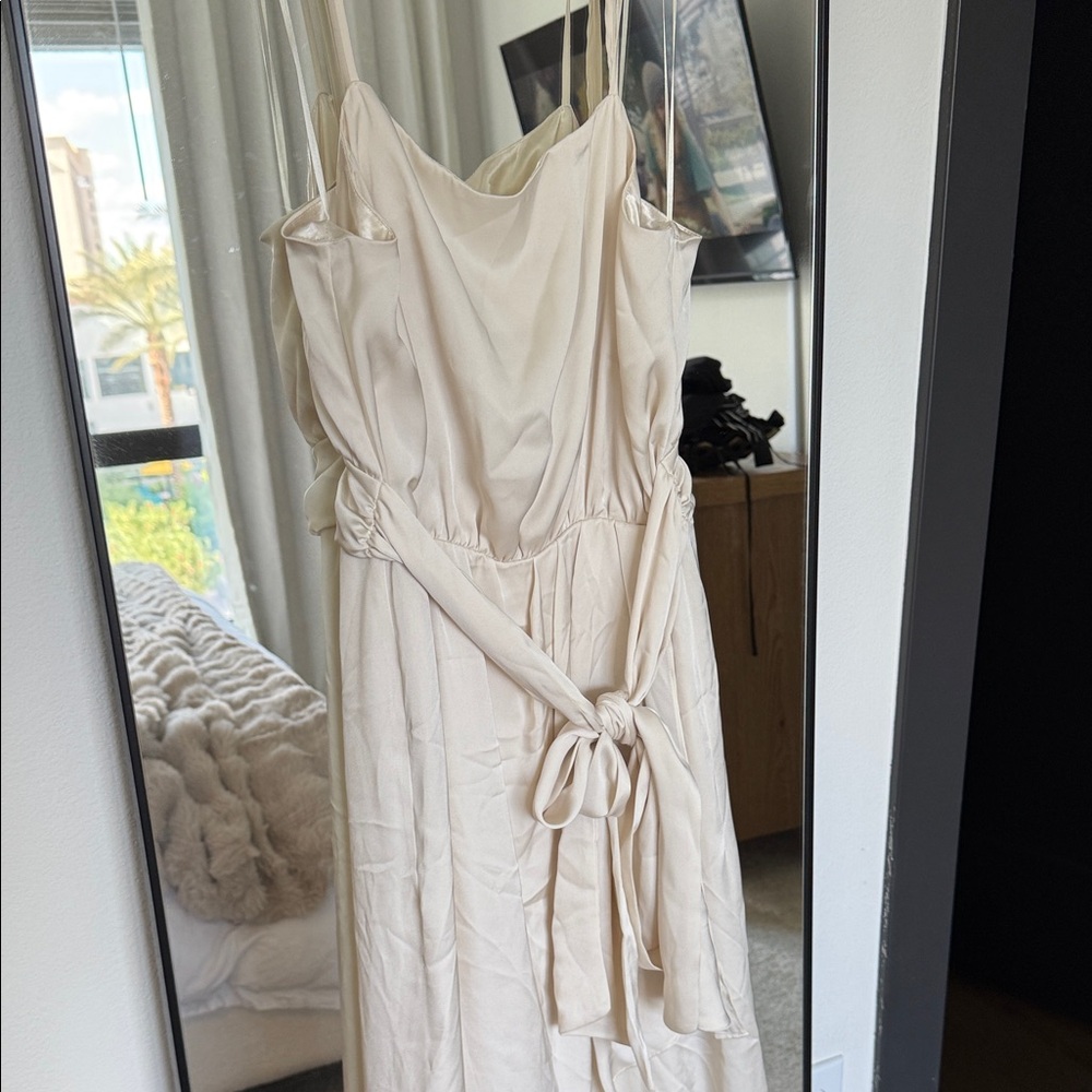 Elegant Cream Maxi Dress